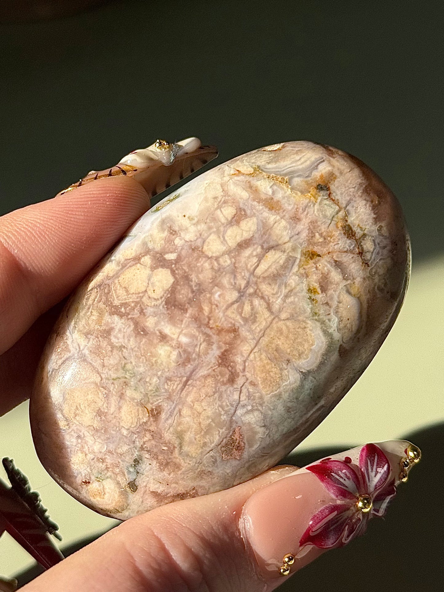 Flower Agate Palm Stone.
