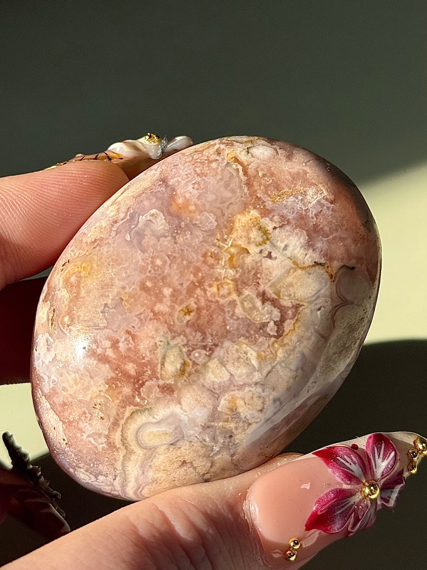 Flower Agate Palm Stone.