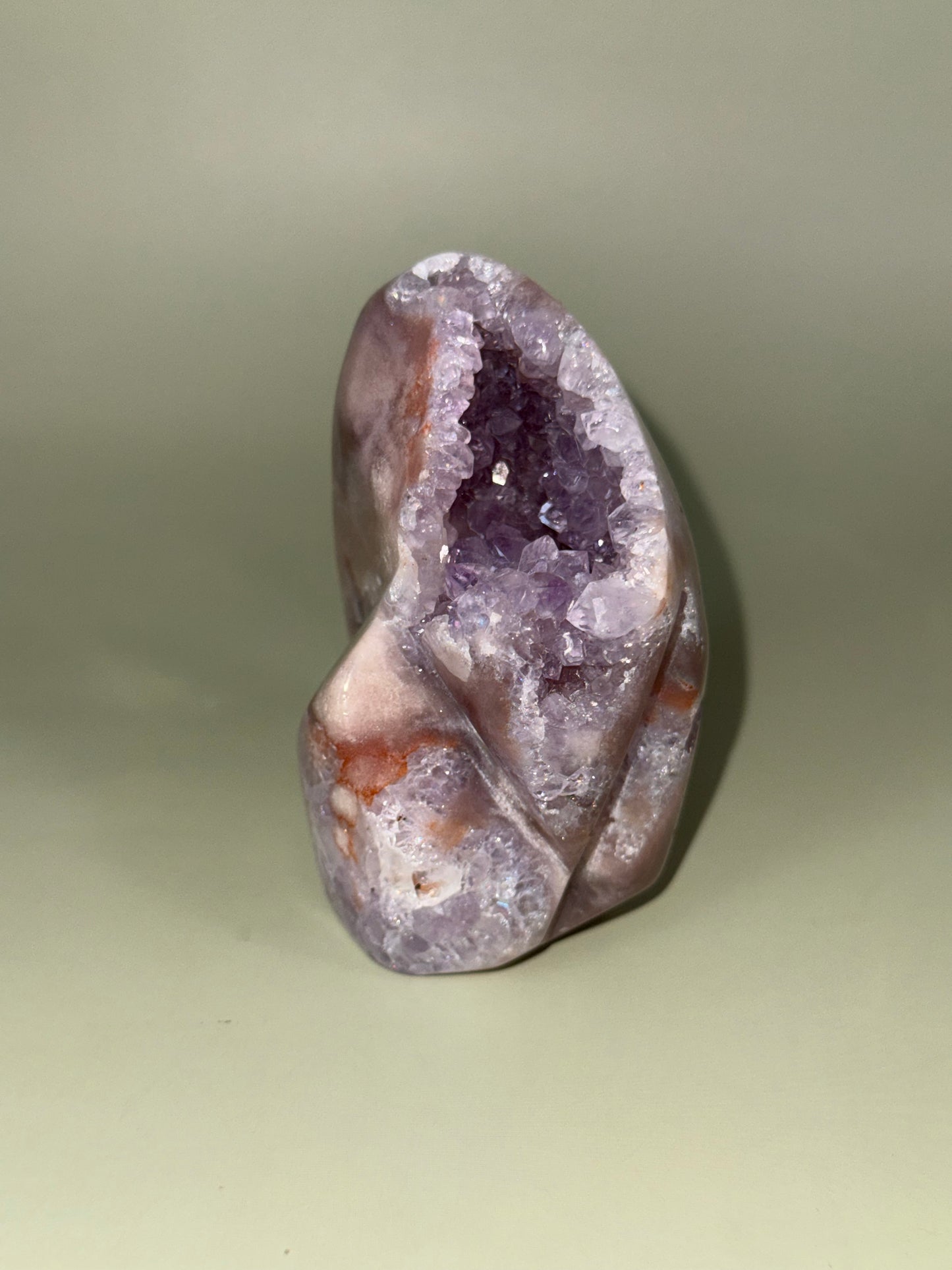 High quality mauve pink amethyst flame with Amethyst druzy.