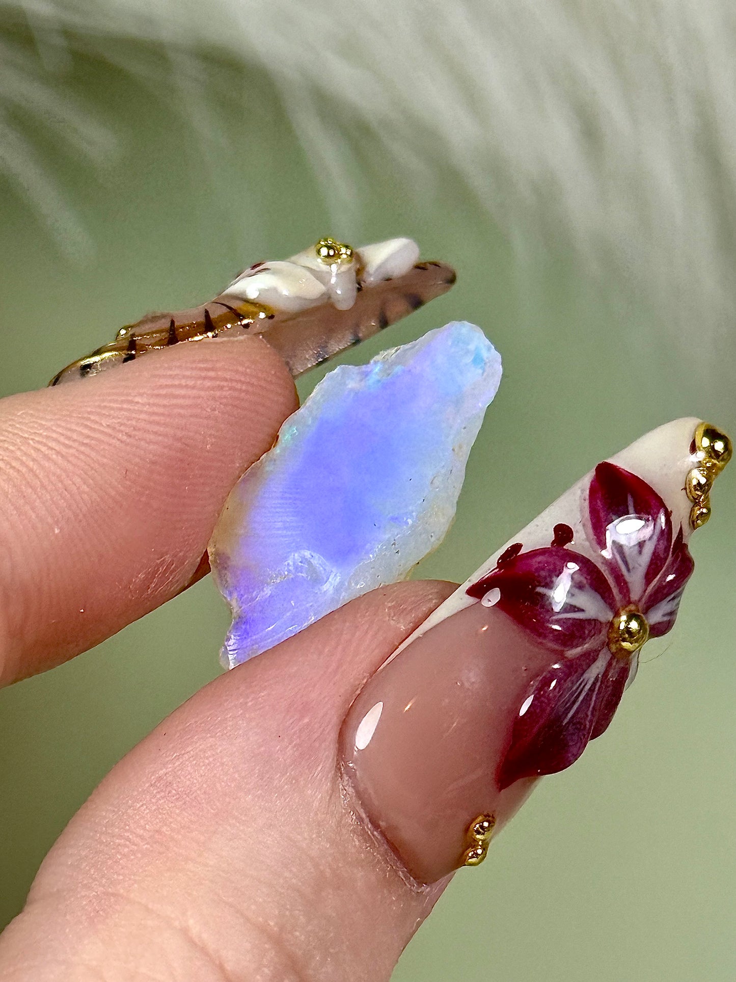 Electric rainbow Ethiopian raw opal.￼