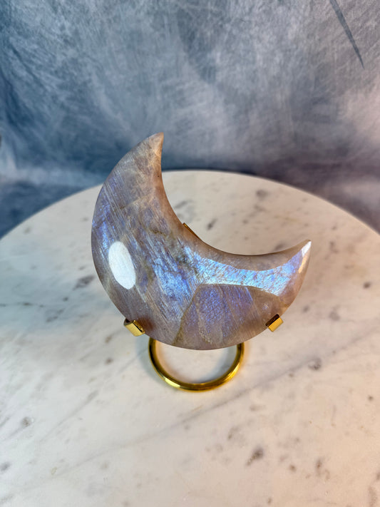 Full flash Belomorite Moonstone Moon with Sunstone.