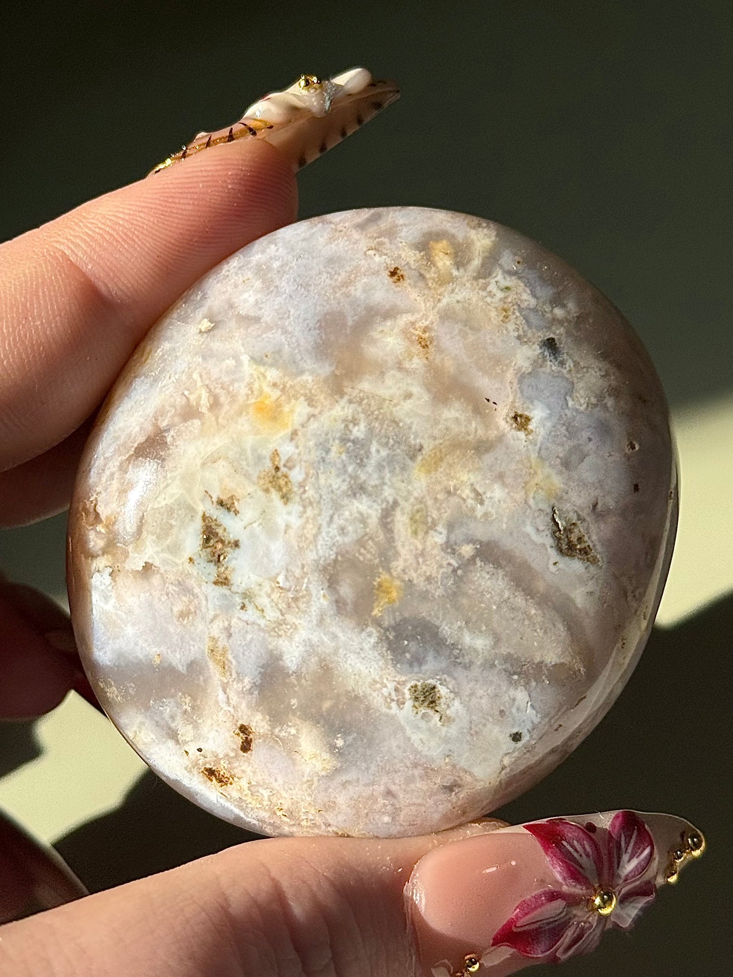 Blue Flower Agate Palm Stone.