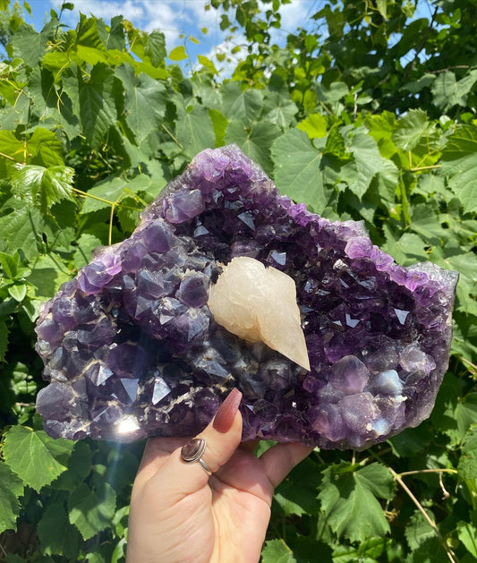 Amethyst dog tooth calcite