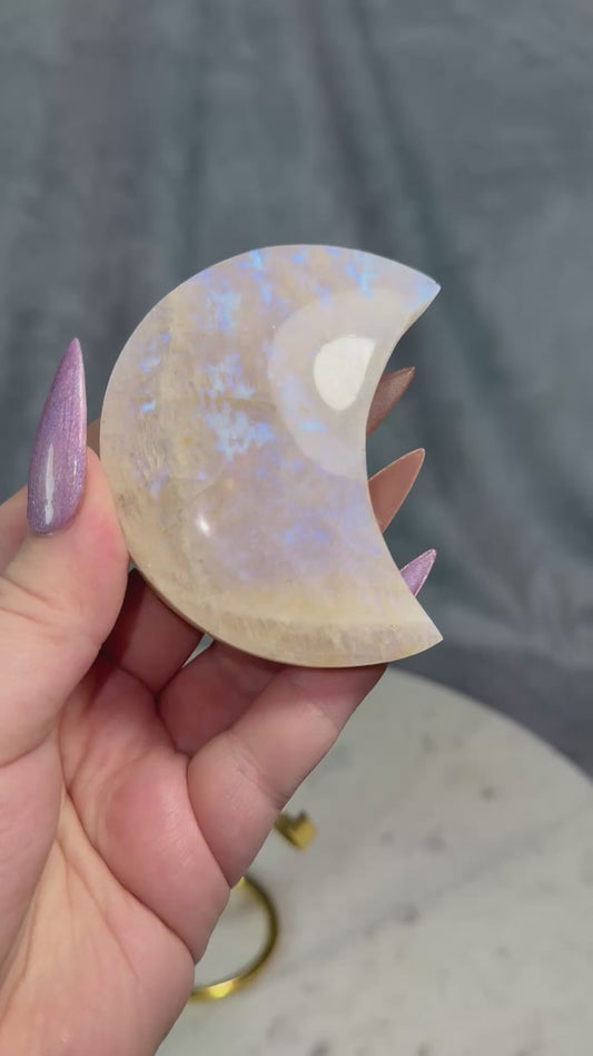 Full flash Belomorite Moonstone Moon with Sunstone.